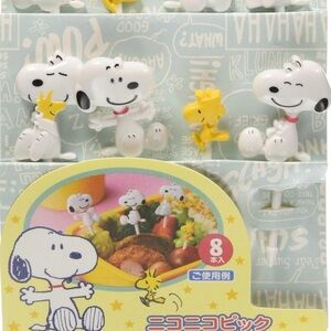 Preowned Snoopy Food Picks Woody Characters Decor Pack of 8 Cute Theme Peanuts
